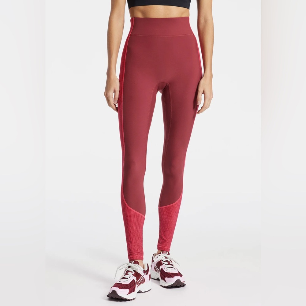 BANDIER - NWT Pink/Herringbone Center Stage Color Block Pro Leggingd Size M